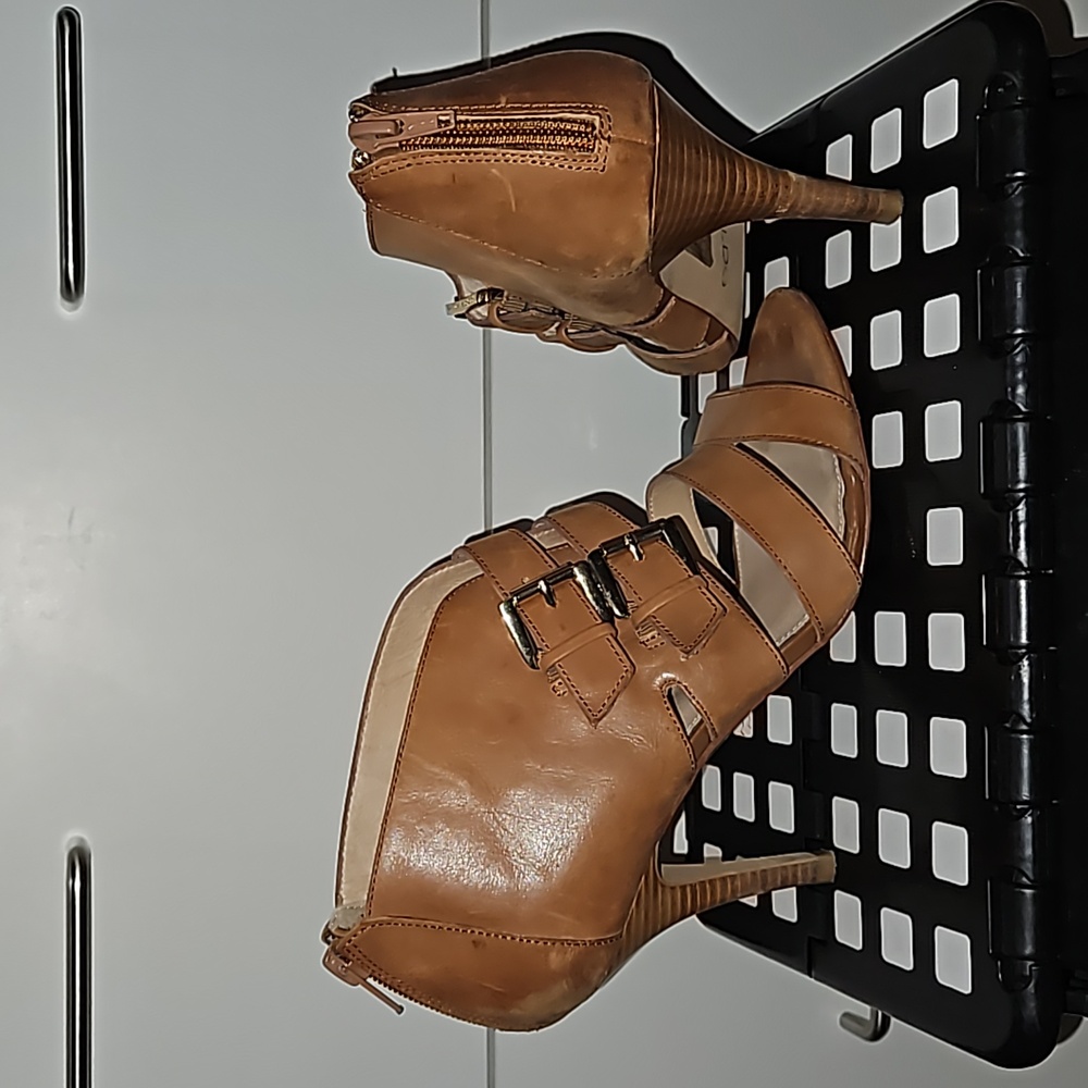 Genuine leather beauty